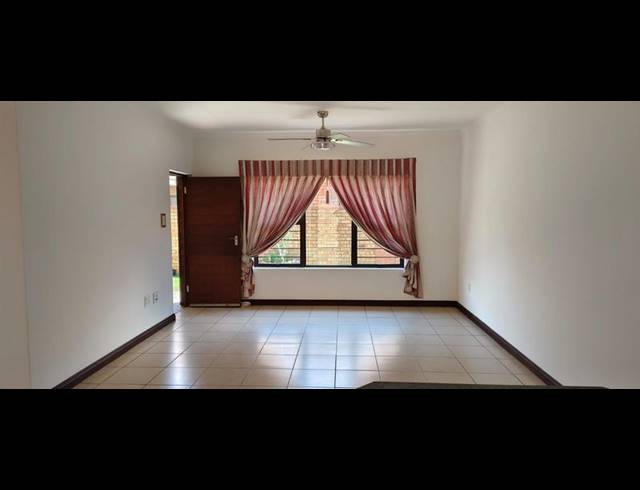 3 BEDROOM TOWNHOUSE FOR SALE IN POMONA